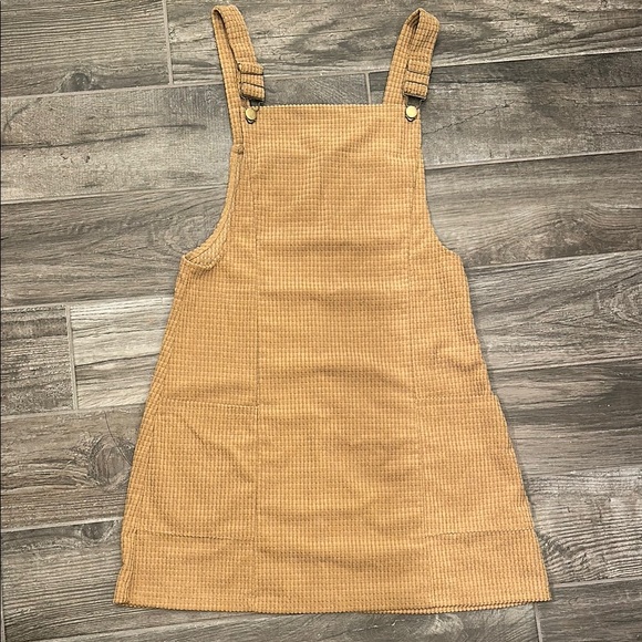 Cupshe Dresses & Skirts - Cupshe Tan Sleeveless Square Neck Sundress